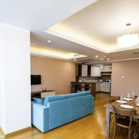 Beloved Downtown Apartment Paris